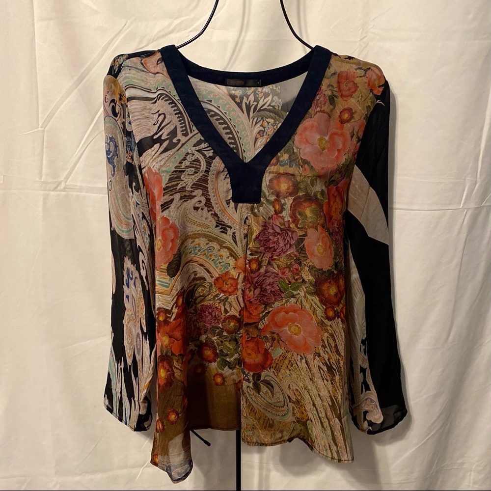 Twenty Twenty Top Size Medium